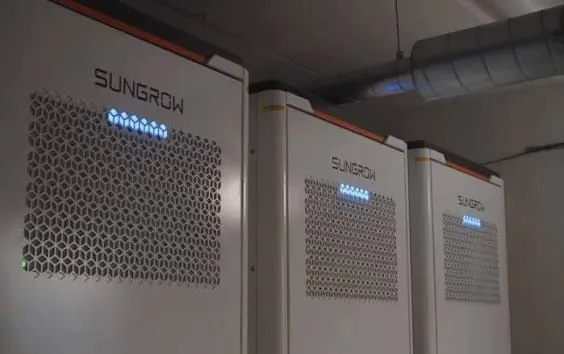 1,980 kW / 4,050 kWh Sungrow PowerStack battery under construction at the Canberra Airport terminal